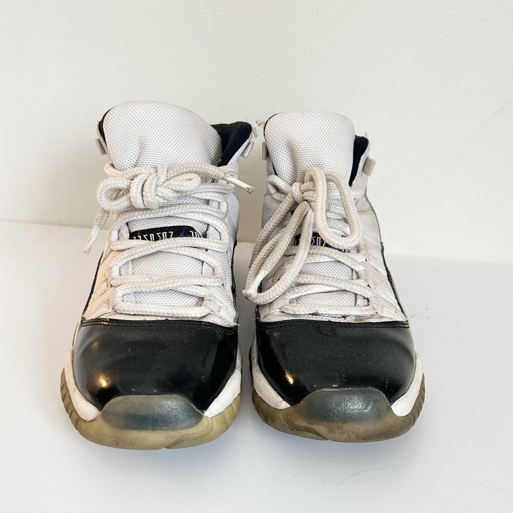 Nike Air Jordan Retro 11 Concord Youth Shoes Black White - Picture 3 of 10